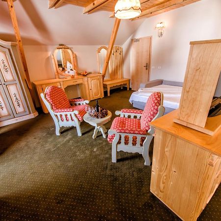 Brandeberg Pension & Restaurant Bran  Room photo