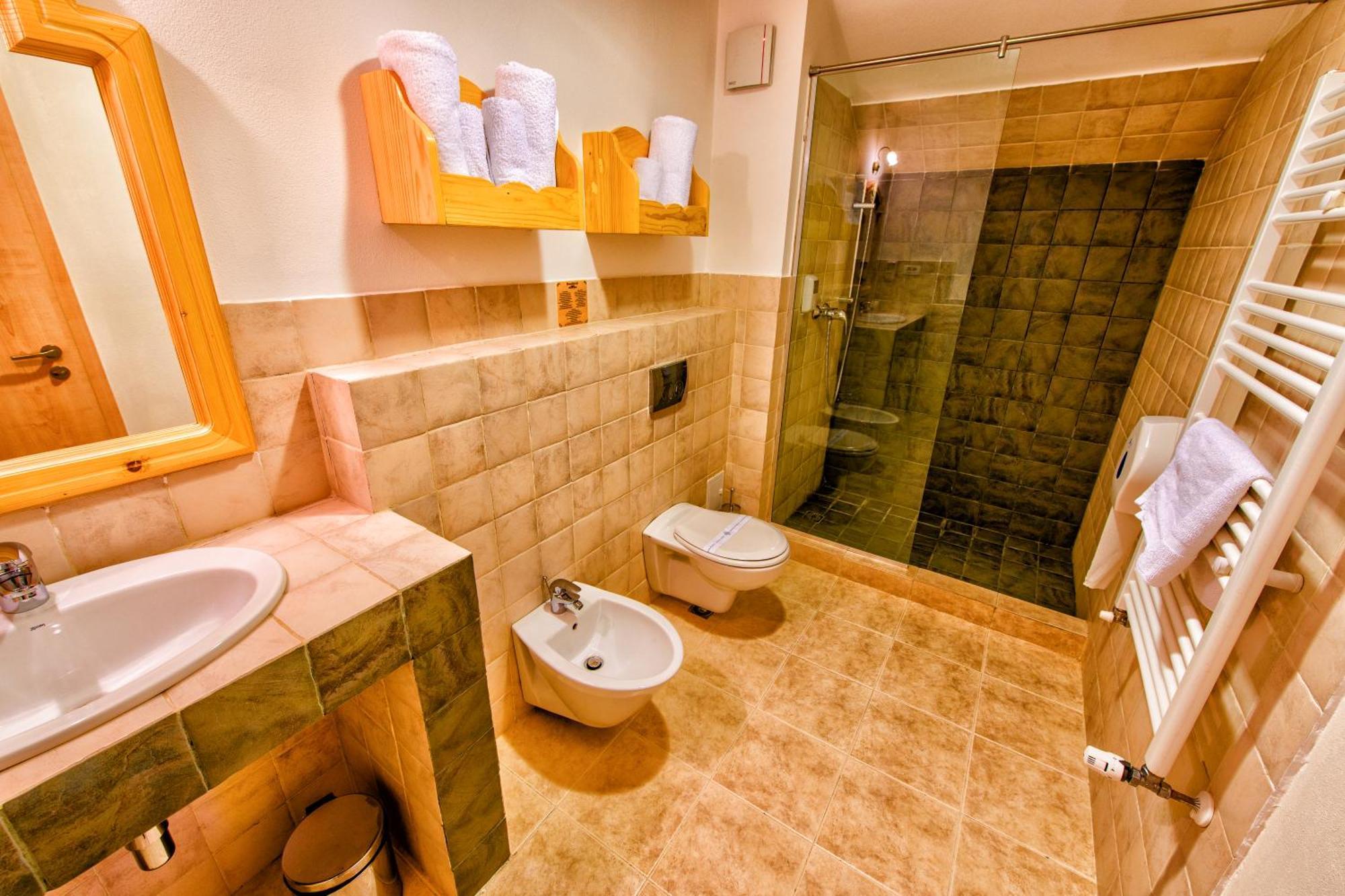 Brandeberg Pension & Restaurant Bran  Room photo