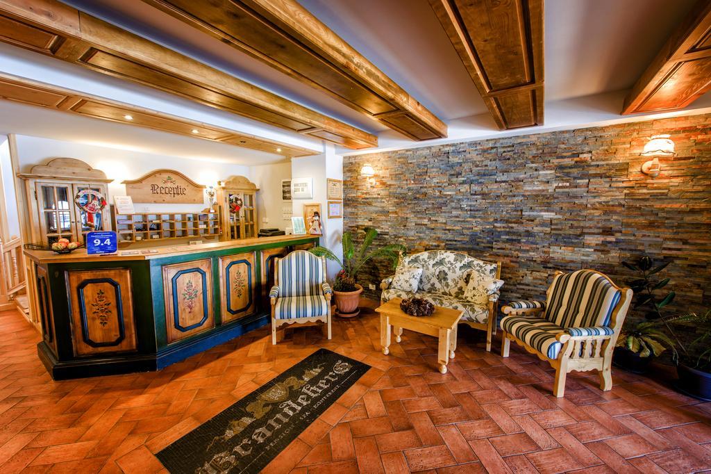 Brandeberg Pension & Restaurant Bran  Exterior photo