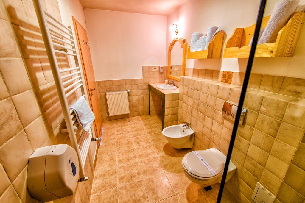 Brandeberg Pension & Restaurant Bran  Room photo