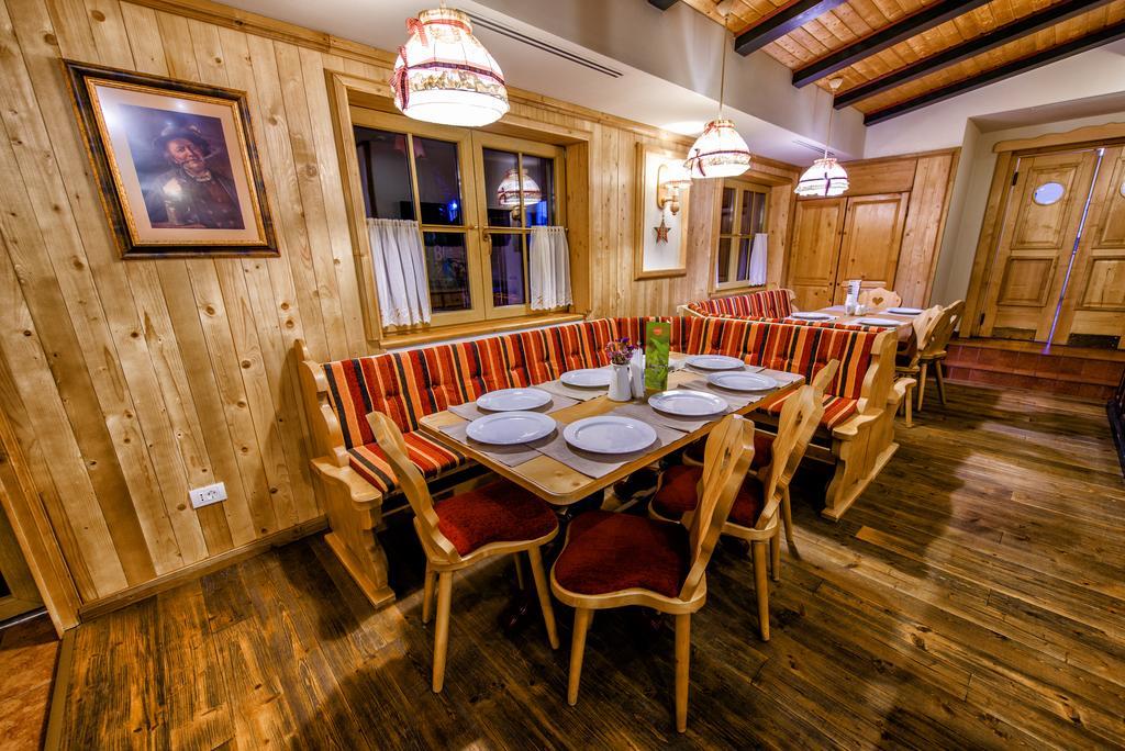 Brandeberg Pension & Restaurant Bran  Exterior photo